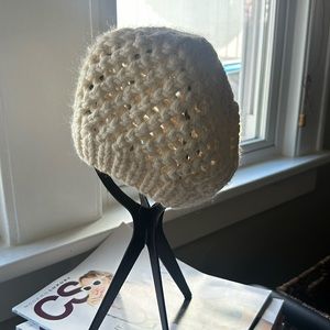 Banana Republic cream chunky wool alpaca beret ❤️